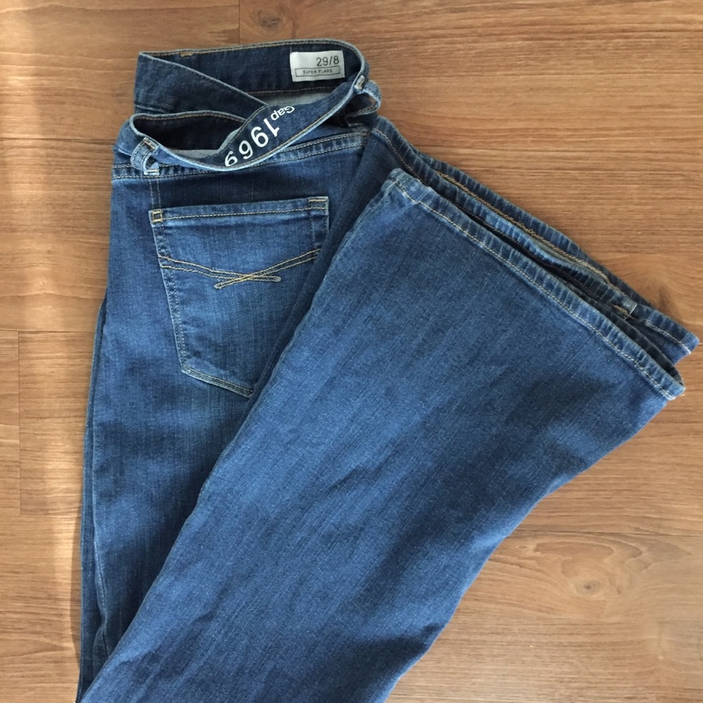 GAP 1969 Super Flare Jeans
